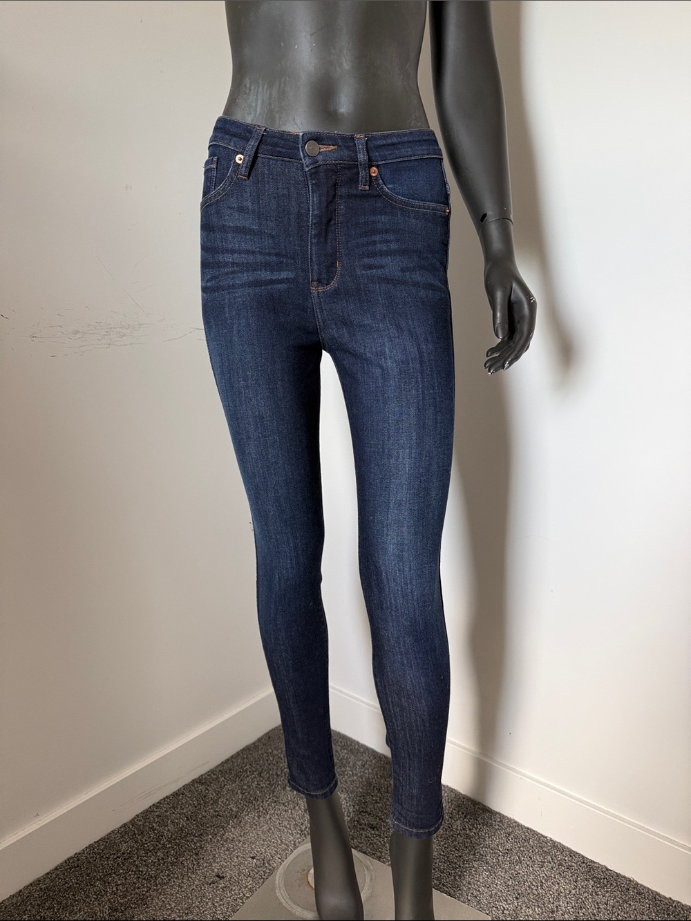 Dish Denim High Rise Skinny Jeans Dark Wash Size 26